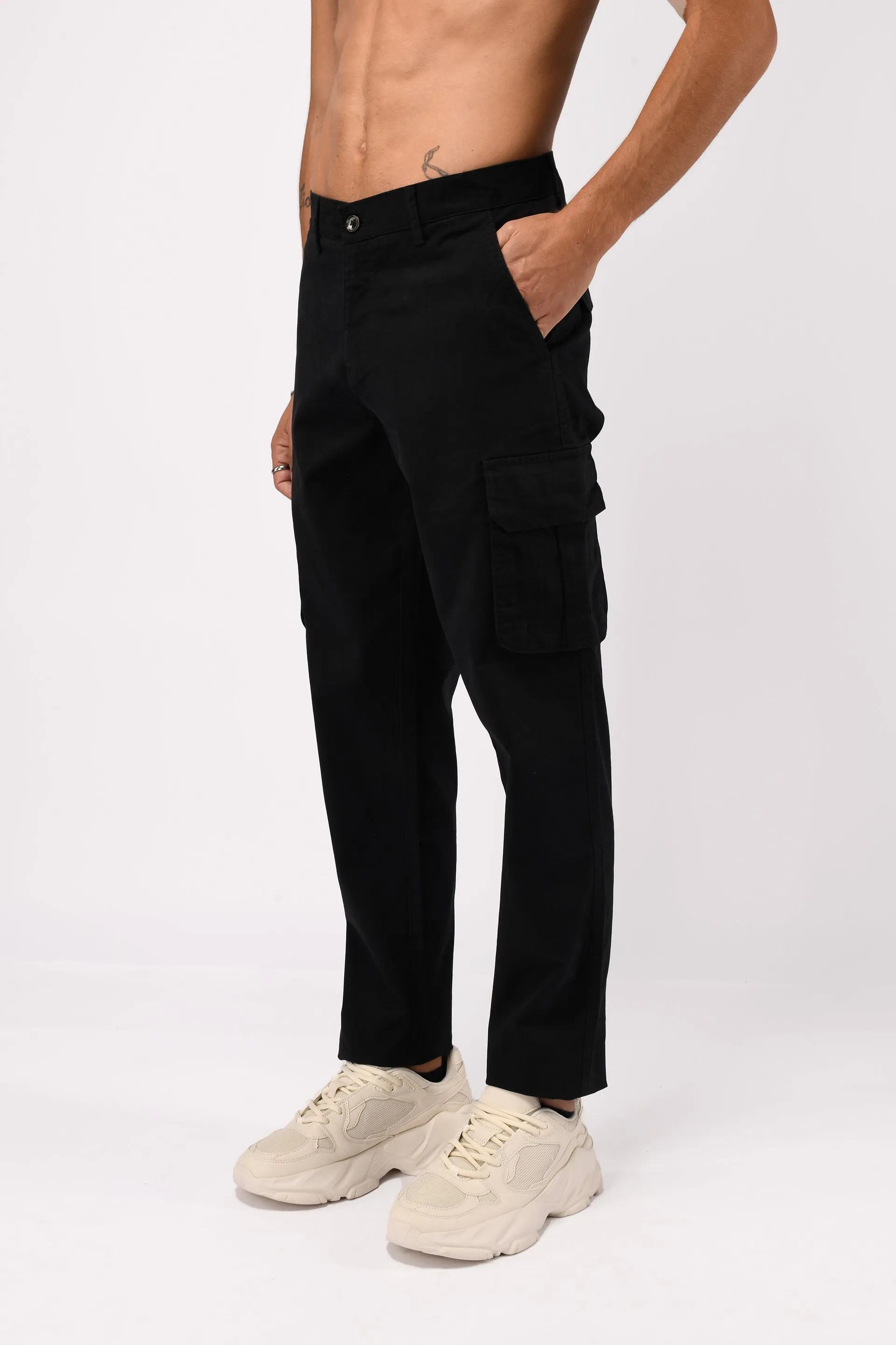 ELEVATED TWILL TAILORED CARGO PANTS IN BLACK