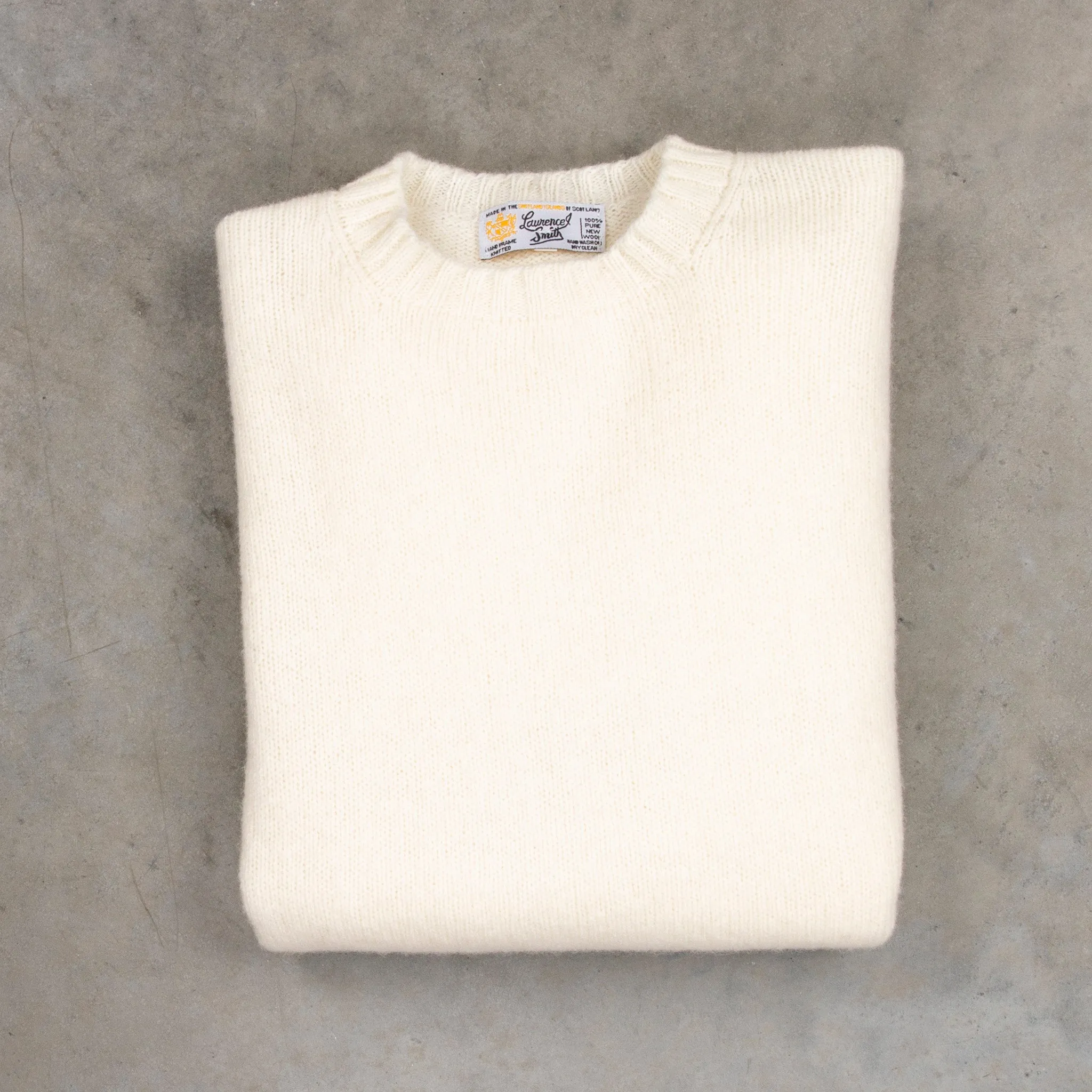 Laurence J. Smith Super Soft Seamless Crewneck Winter White